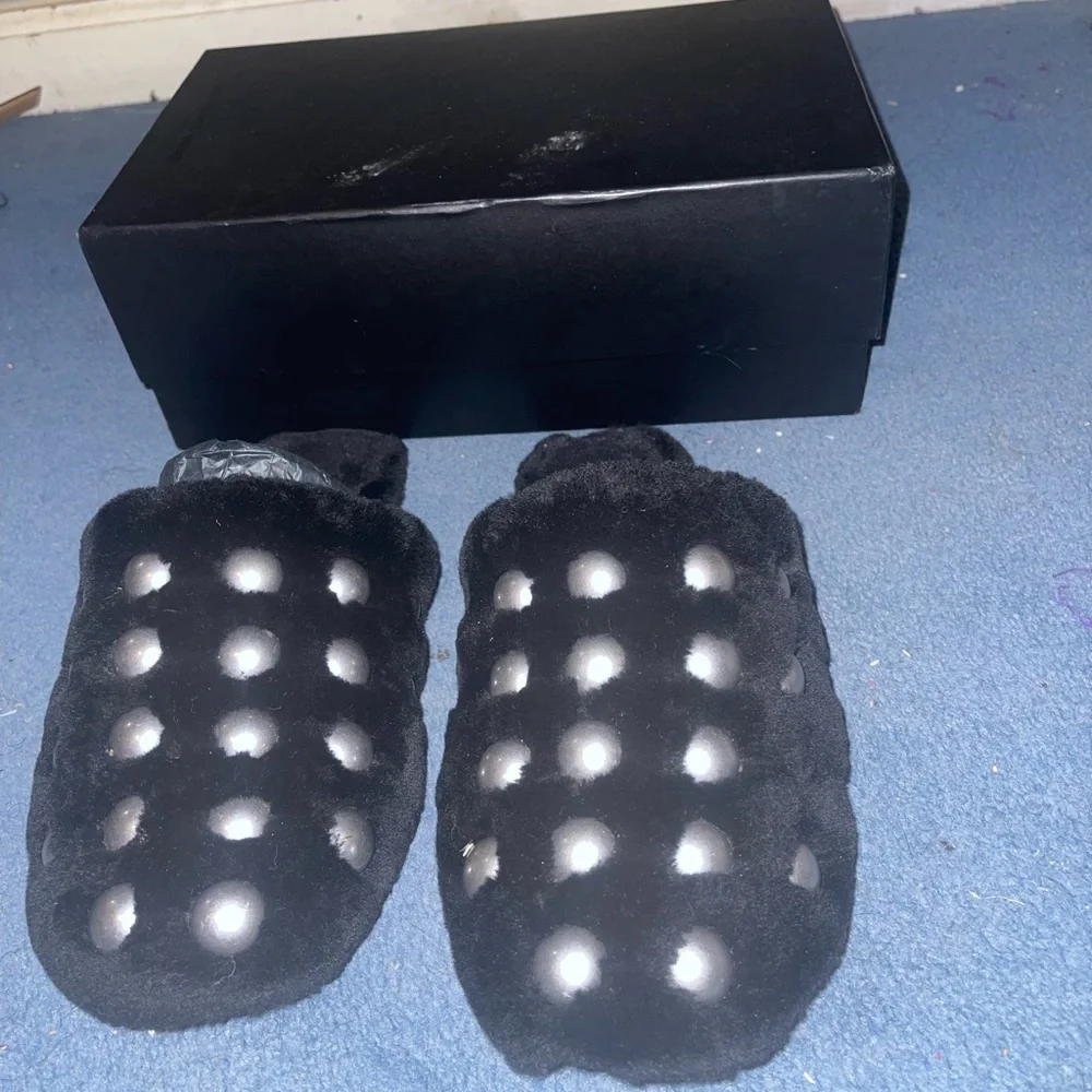 Fur studded mules - Picture 2 of 10